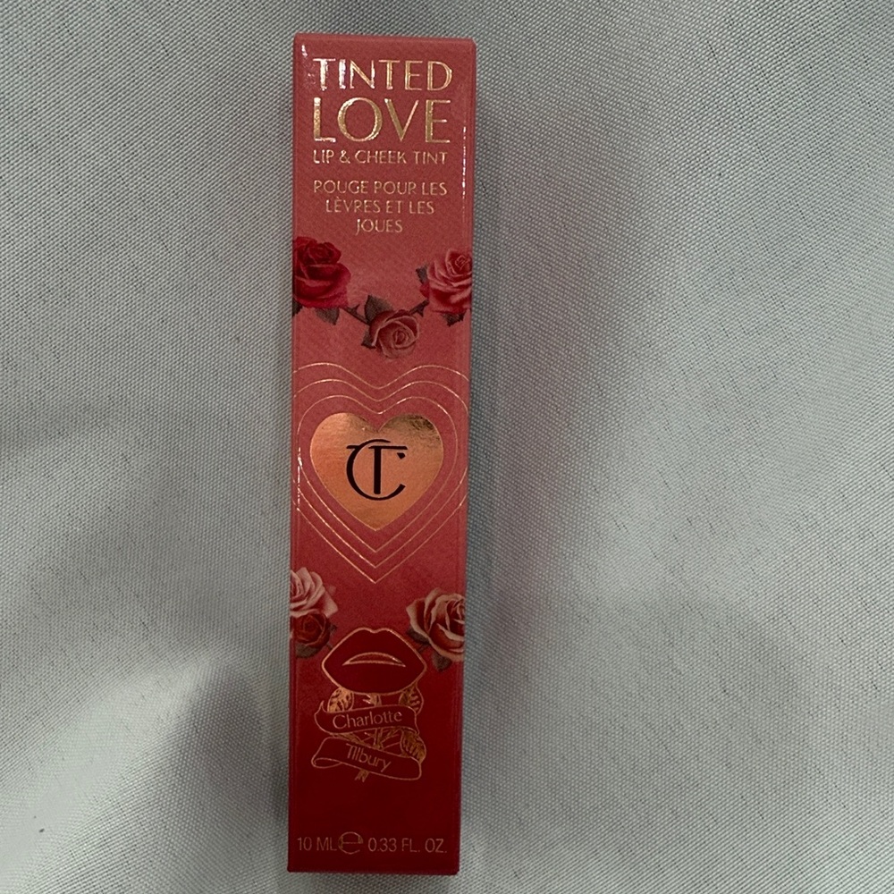 NEW Charlotte Tilbury Tinted Love Lip & Cheek Tint 
Trippin on Love color